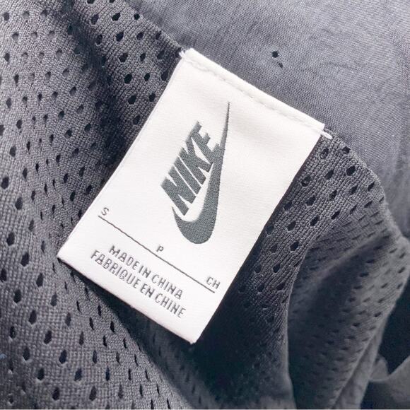 Nike Black One Piece Nylon Warm Up Jumpsuit Size Small - Picture 9 of 10